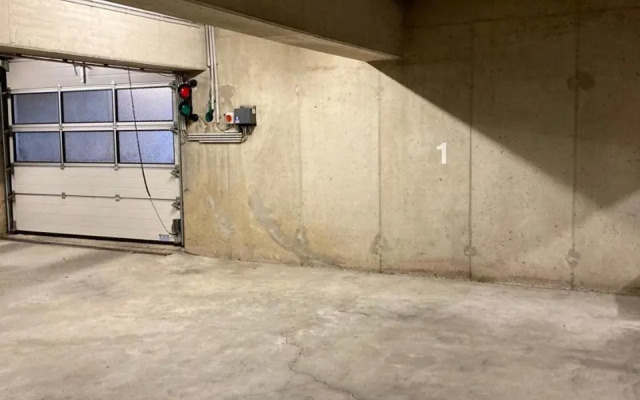 Fresh Apartment with Terrace + Free Parking