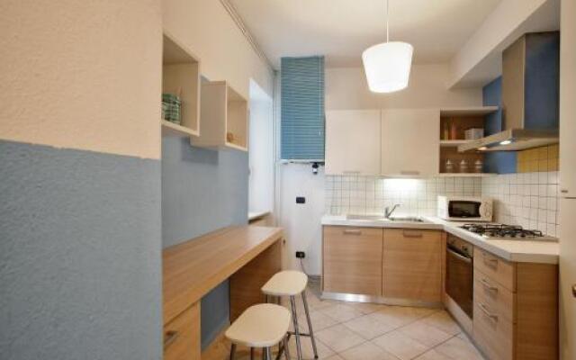 Cozy Lake Como Apartments