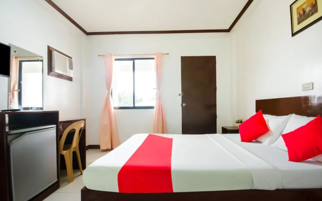 OYO 409 Bans Beach Resort