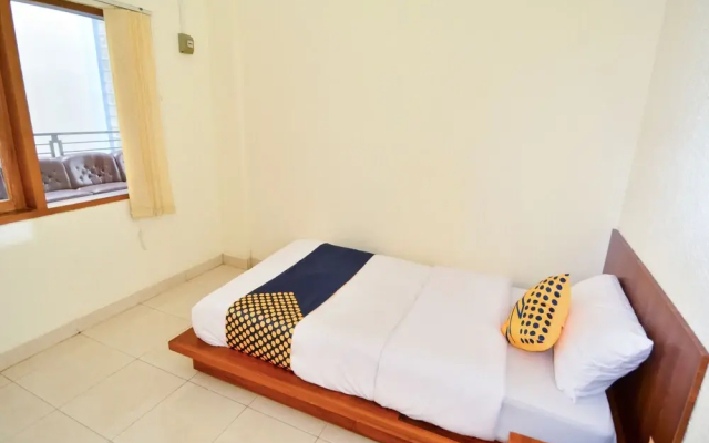 SPOT ON 2797 The Flash Residence