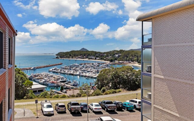 Laman Lodge, Unit 6, 15 Laman Street,