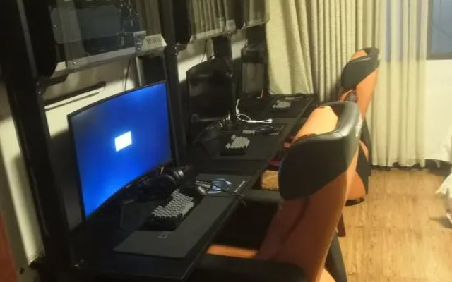 Dazhu Hongcheng E-sports Hotel