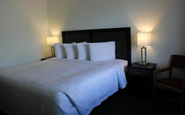 Knights Inn & Suites Sturgis