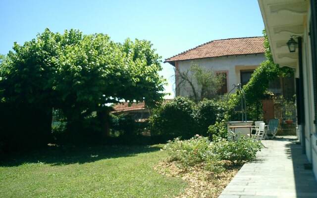 Villa With 3 Bedrooms in Roasio, With Enclosed Garden