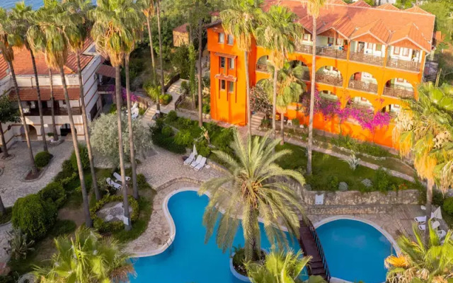 Club Tropical Paradise & Spa