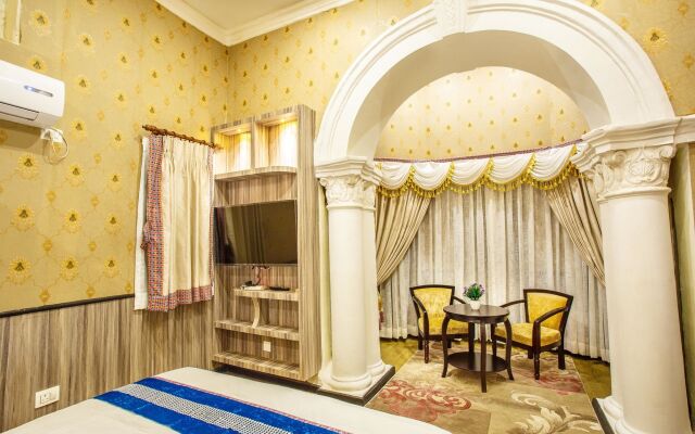 Royal Empire Boutique Hotel
