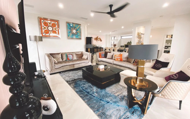 Luxury House Collection Four Beds
