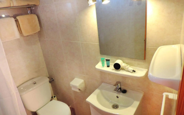 Marblau Hostal