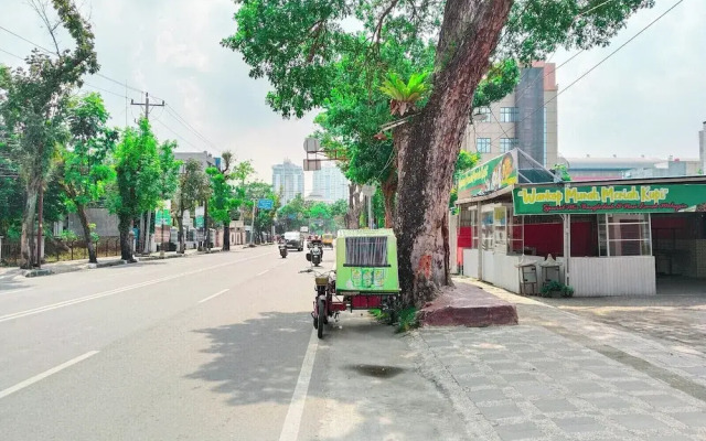 Hotel Labuhan Raya
