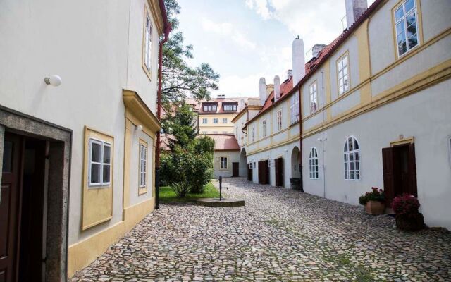 Prague Loreta Residence