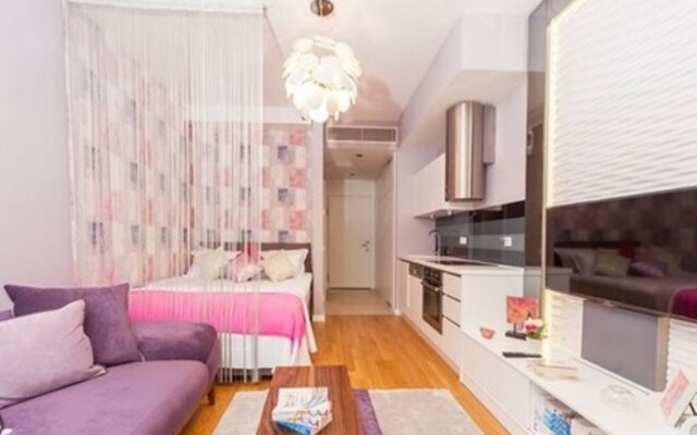 Mera Suites