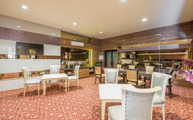 Collection O 637 Yasmin Hotel