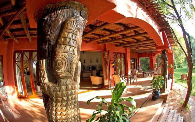 Sanctuary Chobe Chilwero