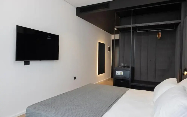 Lans Hotel