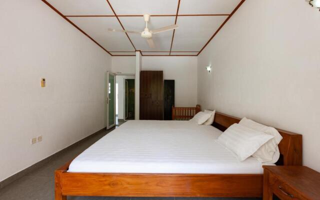 Hide Away Holiday Apartments