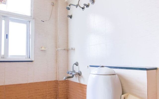 OYO Flagship 8252 Aayush Corporate Stays