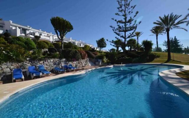 Frontline Aloha Golf Townhouse for a family minutes from Puerto Banus Marbella and Best Beaches