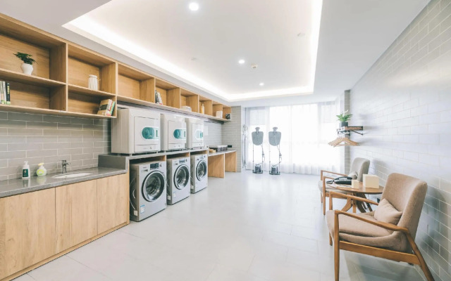 Atour Hotel Baiyun Gaoxin District Guiyang