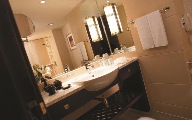 Golden Flower Hotel