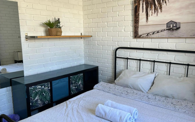 The Shiralee - Hostel – Guest Rooms – Perth