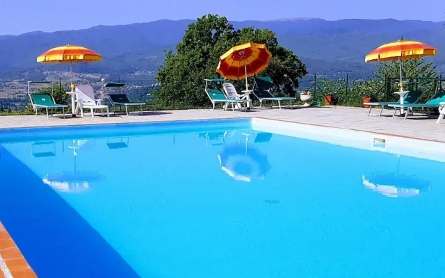Cosy Apartment in Poppi With Private Terrace