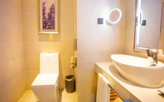 Luxury Hotel
