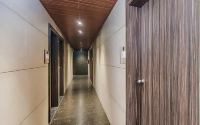 Oyo Flagship 81419 Delhi Suites