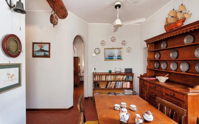 Seaview Apartment near the Castle