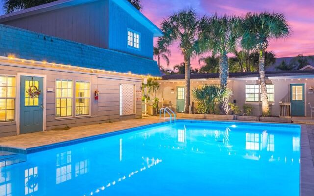 Banana Bay Club Beachside Villas