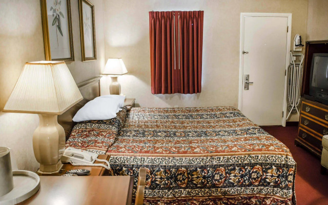 Rodeway Inn Dillsburg