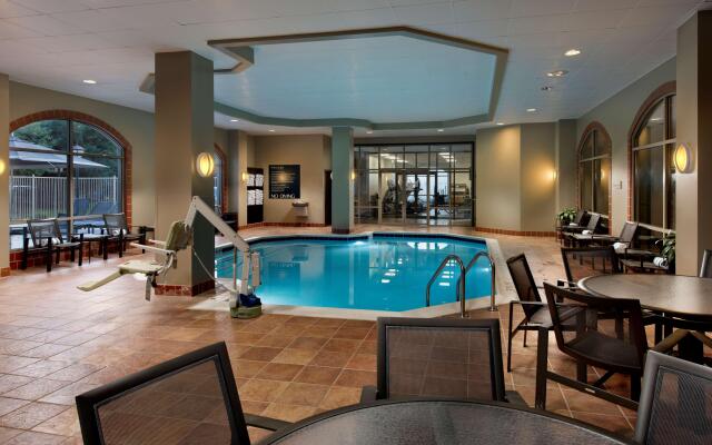 Embassy Suites by Hilton Dulles Airport