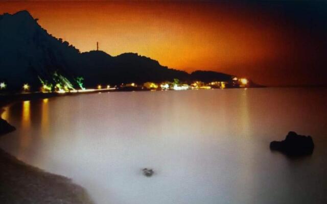 Abeas Samos Antonis 3