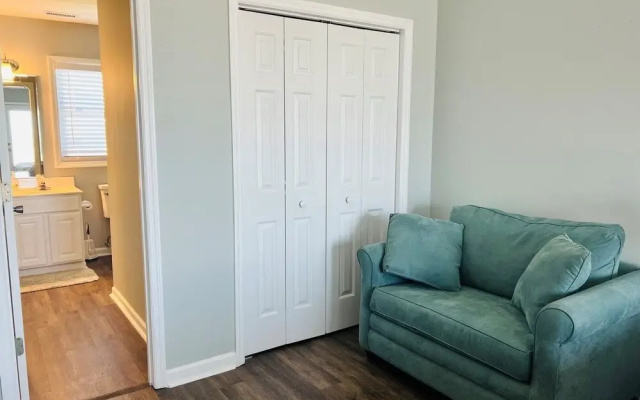 Just Breeze 'N - 4 Br Home