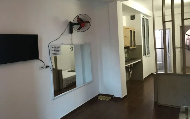 Oyo 442 Holiday Hotel