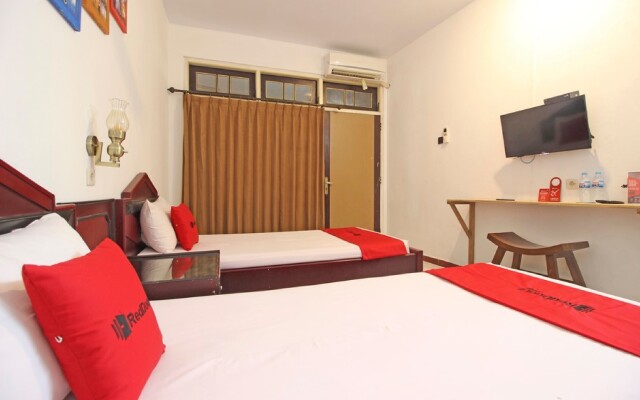 RedDoorz near Pojok Beteng Prawirotaman