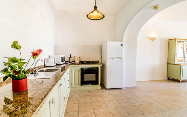 Ta Frenc Apartments