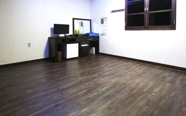 Palgongsan Youth Hostel