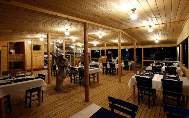 Zena Beach Bungalows