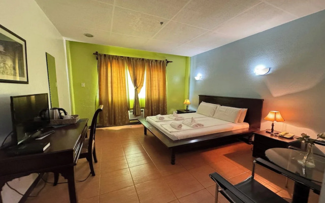Ovemar Resort Hotel Near Vigan