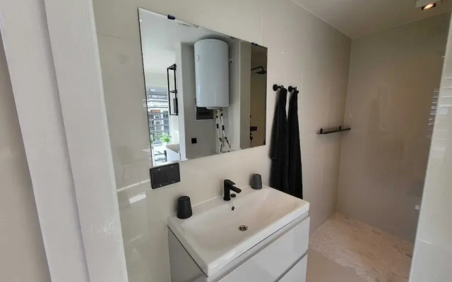 B&B Curacao nv