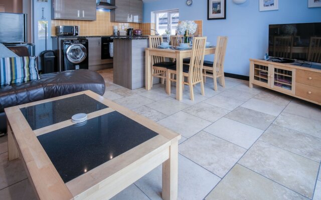 Ewyn Y Don - 2 Bedroom Apartment - Pendine