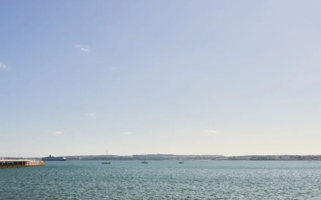 Bayfort Sea Studio in Torquay