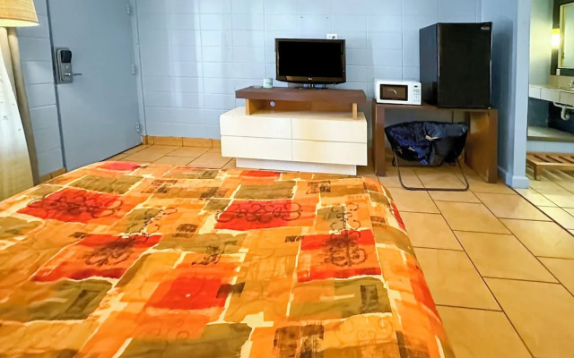 Luxury Inn by OYO Albany
