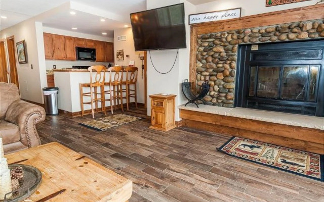 Pines by Summit County Mountain Retreats