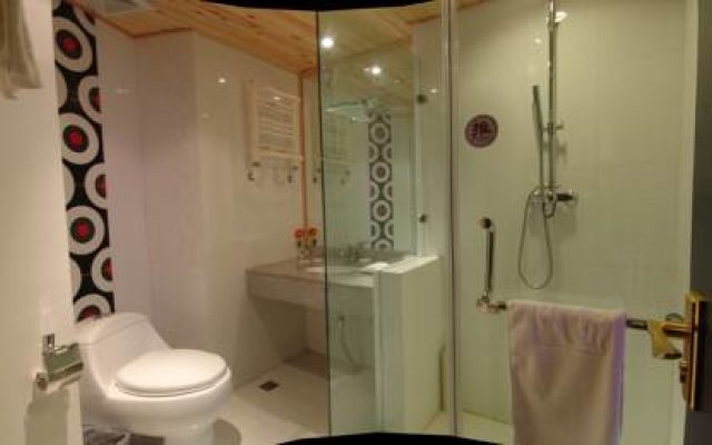 Dalian Huaneng Hotel