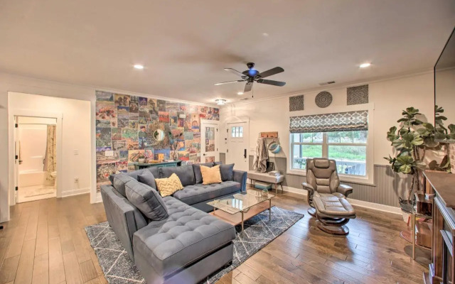 2 Mi to Downtown: Luxe Greenville Retreat!
