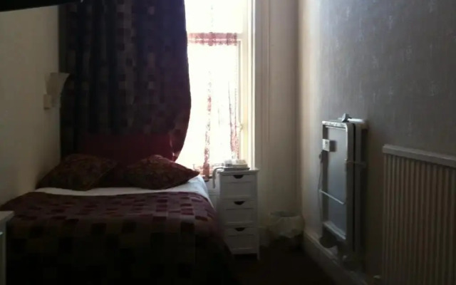 Balmoral Lodge Hotel