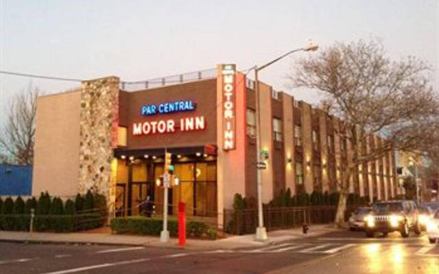 Par Central Motor Inn