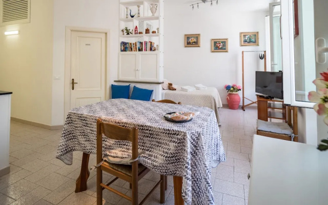Nonna Rosetta Traditional Studio