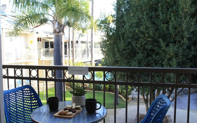 Seadream Studios at Mandurah Gate Resort